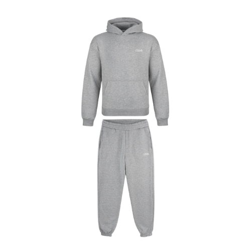 Grauer Trainingsanzug